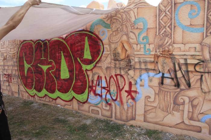 ¿Conoces el mural "Matices del Popol Vuh" de Cancún?