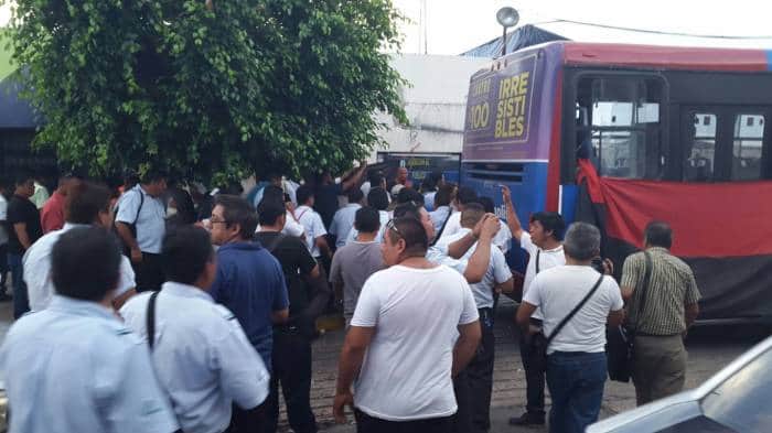 Estalla lío sindical en Autocar; afectan a 33 rutas
