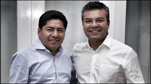 Mauricio Góngora y Filiberto Martinez sellan pacto de unidad.
