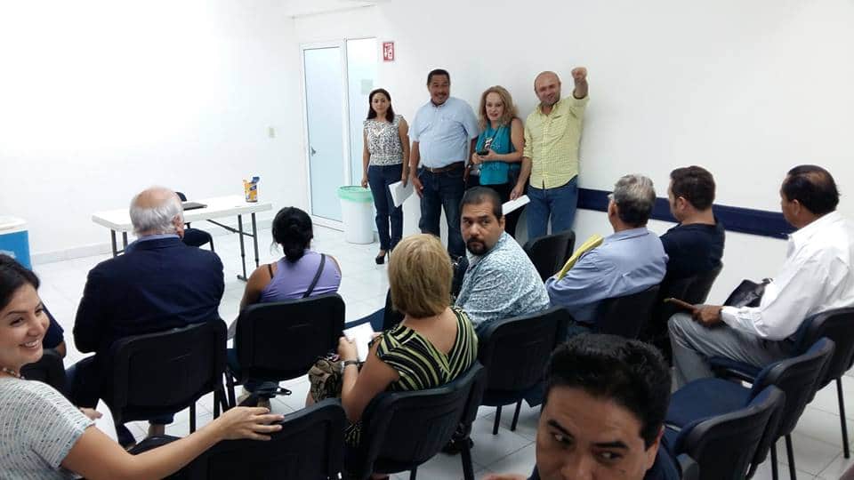 SE REUNE LA CANACO CON EL EQUIPO DE TRANSICIÓN