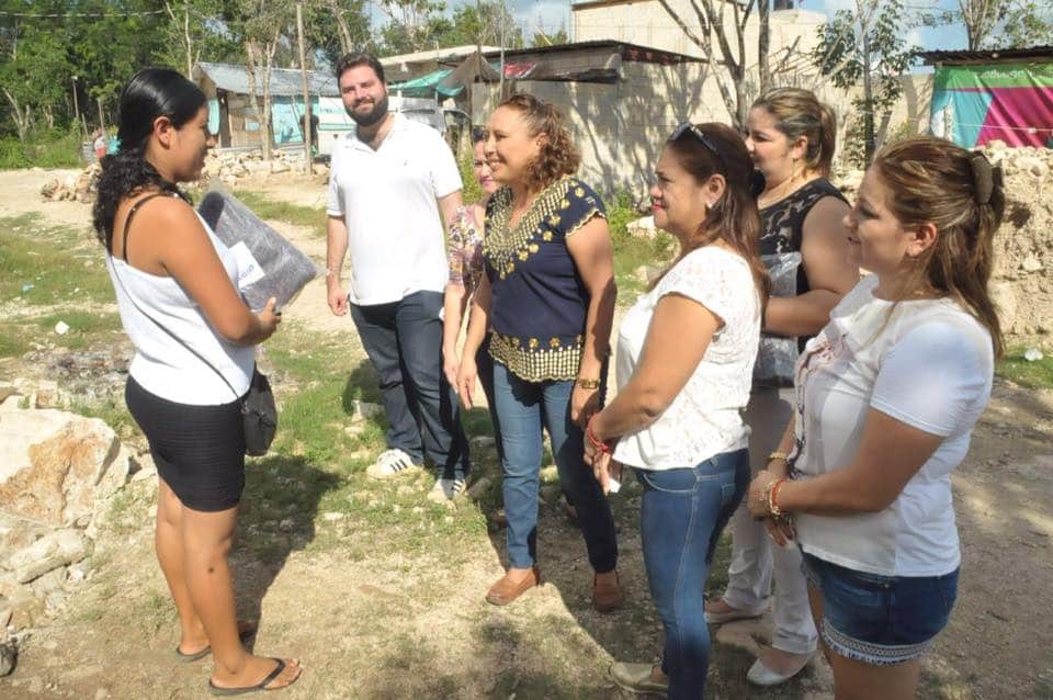 INICIA DIF ENTREGA DE COBERTORES Y SUÉTERES A LOS MÁS NECESITADOS