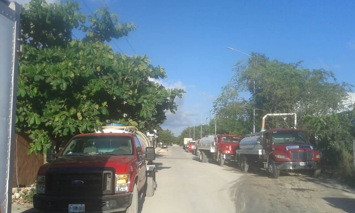 Denuncian a pipas que cargan agua de cenotes