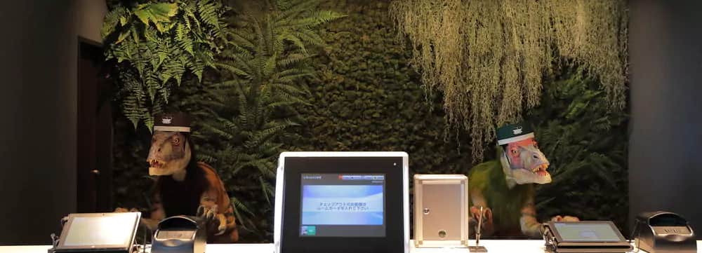 Abre en Japón hotel atendido por robots