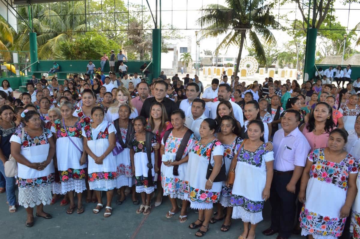 Anuncia la SEDE la creación de la etiqueta Moda Maya como marca registrada