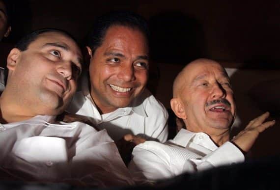 Borge invitado VIP en cumpleaños de Carlos Salinas