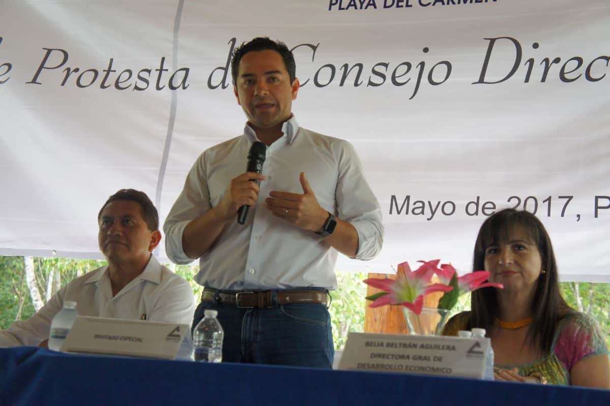 Nueva directiva de la CANACO toma protesta