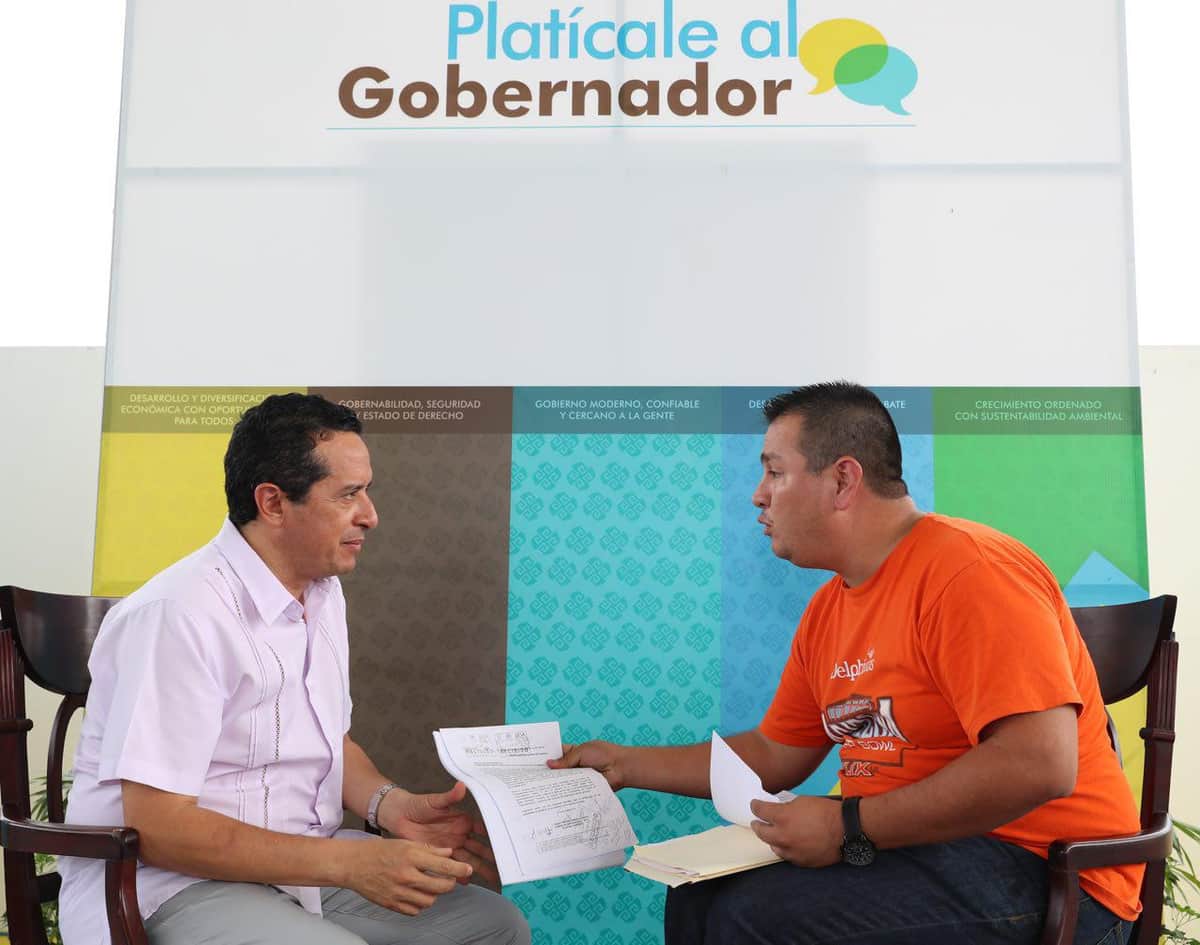 Carlos Joaquín atiende quejas de quintanarroenses
