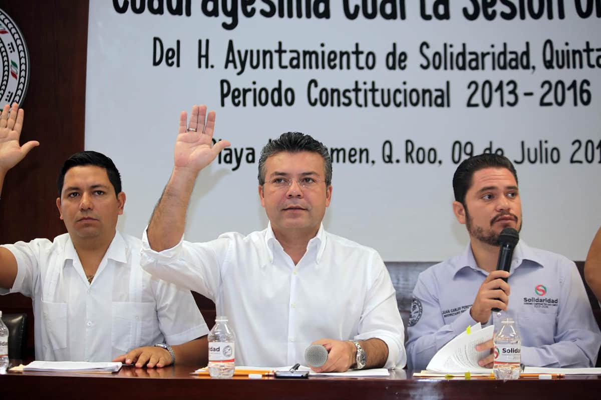 Investigan irregularidades financieras de gabinete de Mauricio Góngora