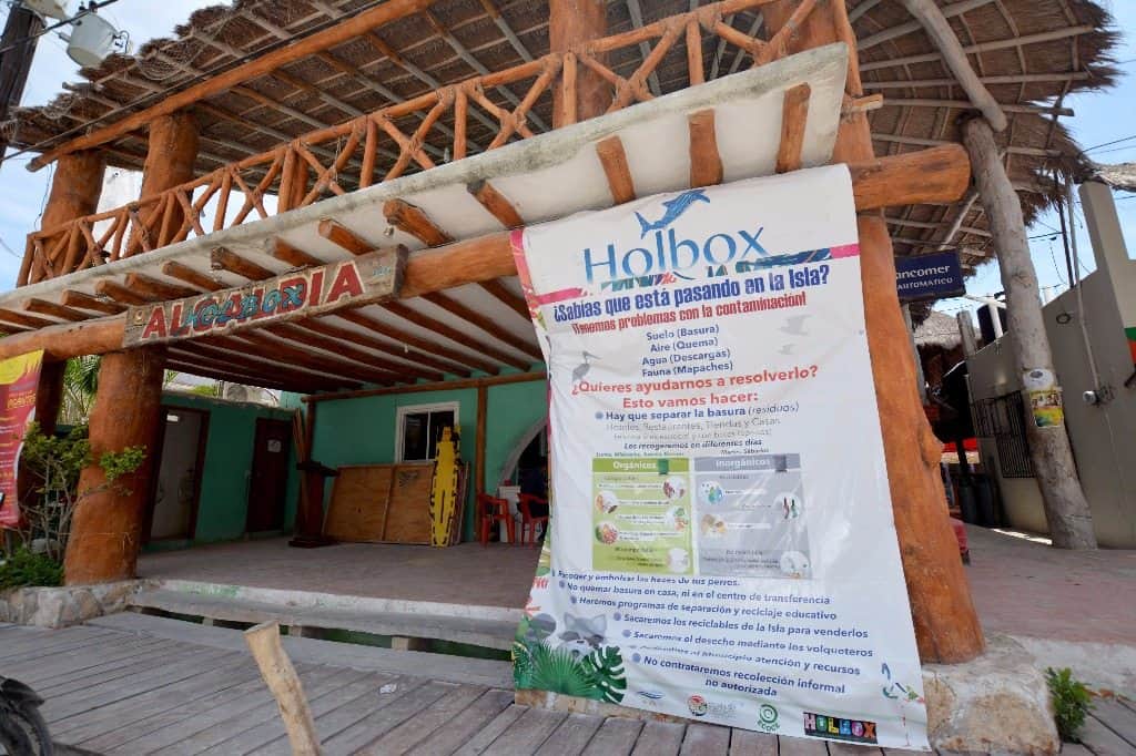 Falta de agua y luz provocan colapso en isla de Holbox