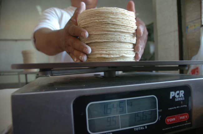 Dos delincuentes fingen ser de la PROFECO para estafar en Playa del Carmen