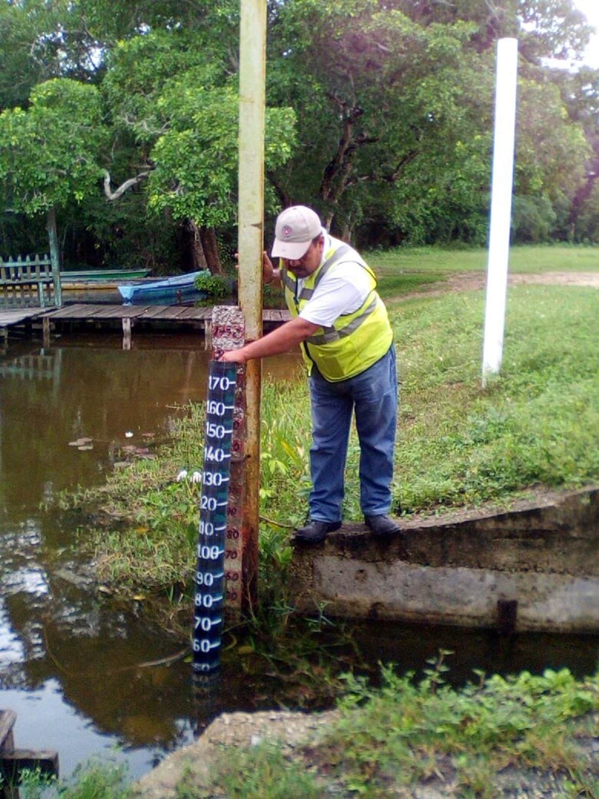 En alerta por aumento de nivel del río Hondo, Coeproc mantiene vigilancia