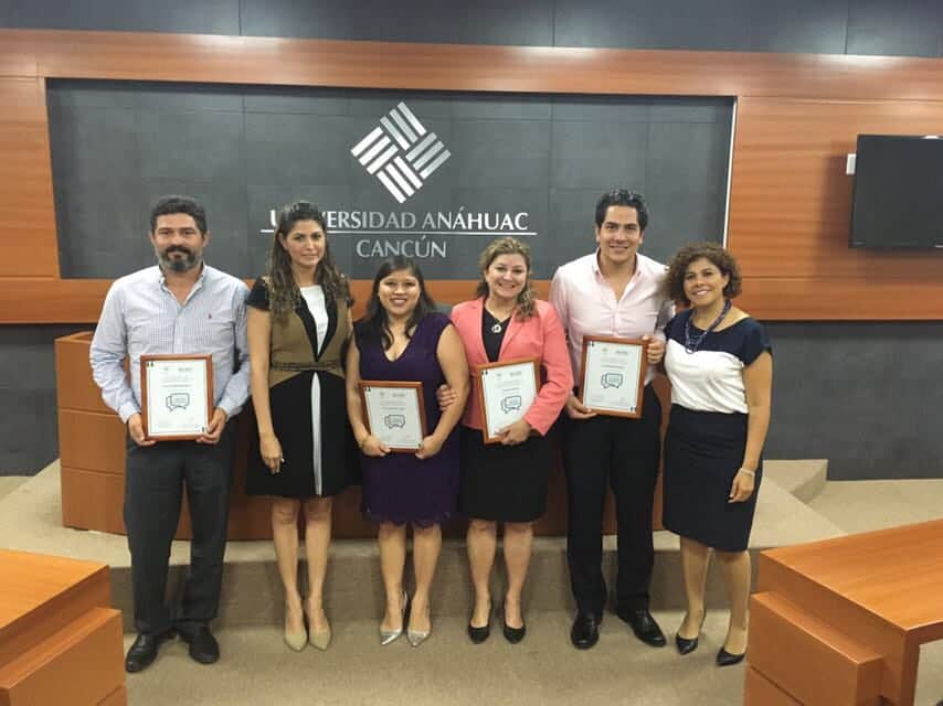 Participa Leslie Hendricks en foro de justicia alternativa