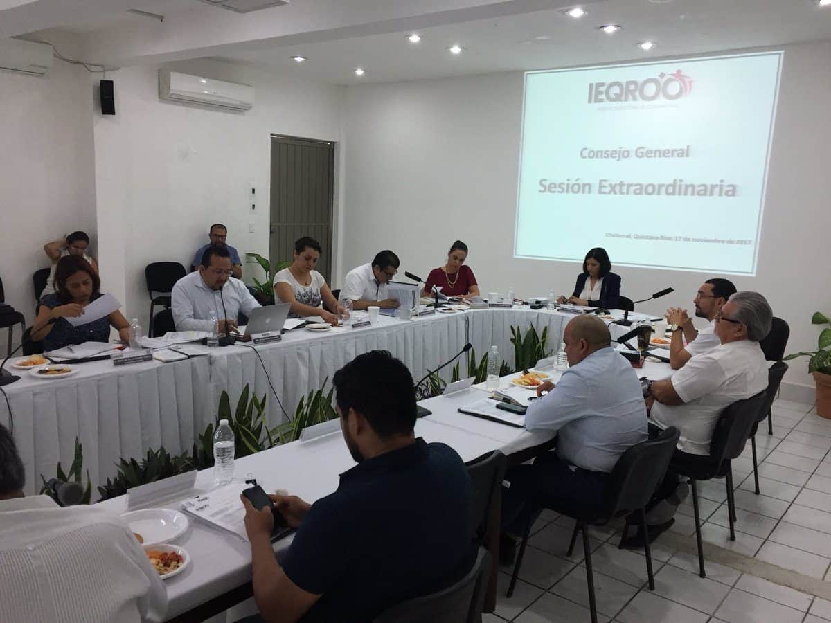 Rechazan consejeros del Ieqroo anteproyecto de presupuesto 