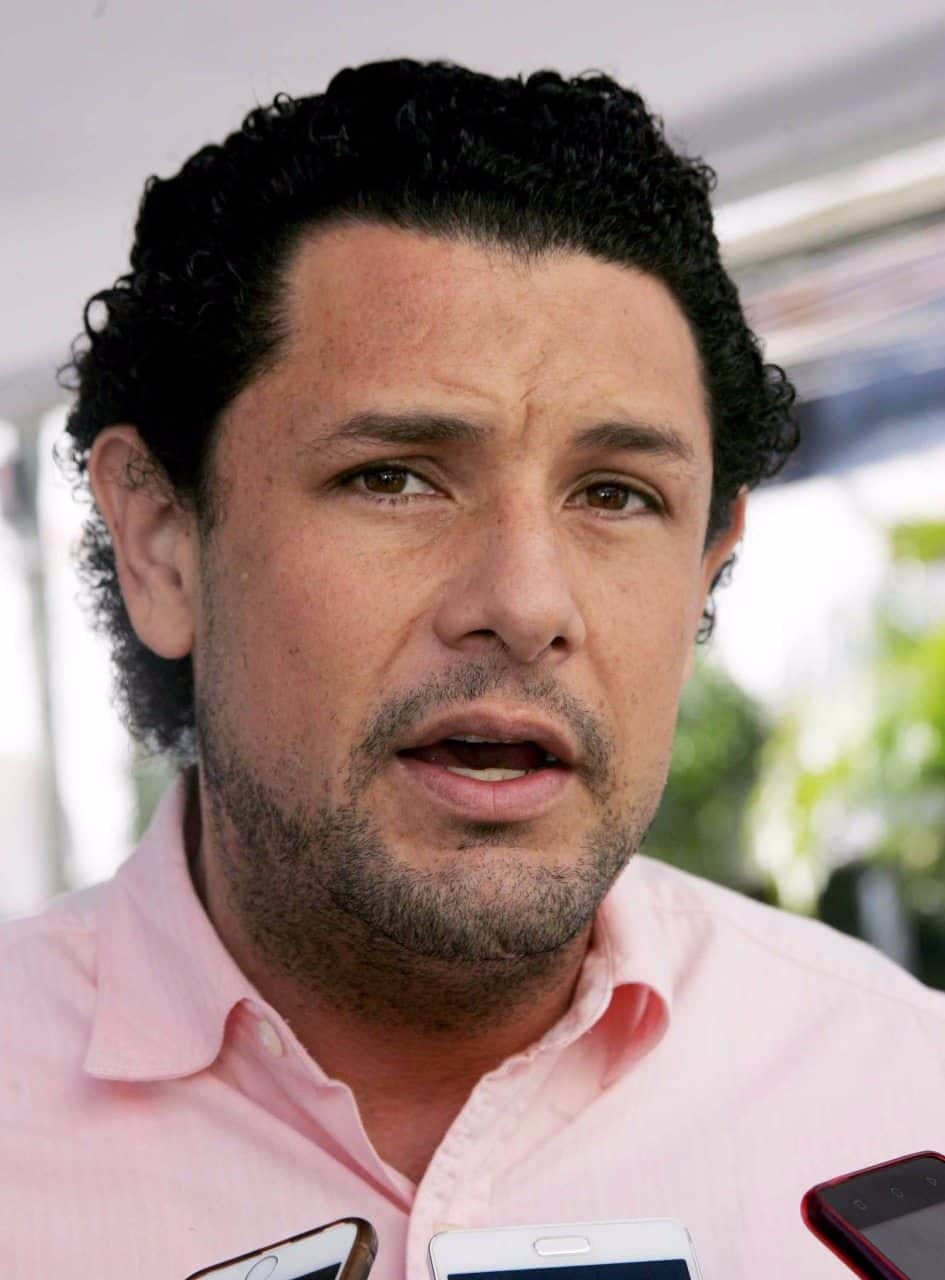 Una vez licitadas, reemplazarán luminarias en seis meses