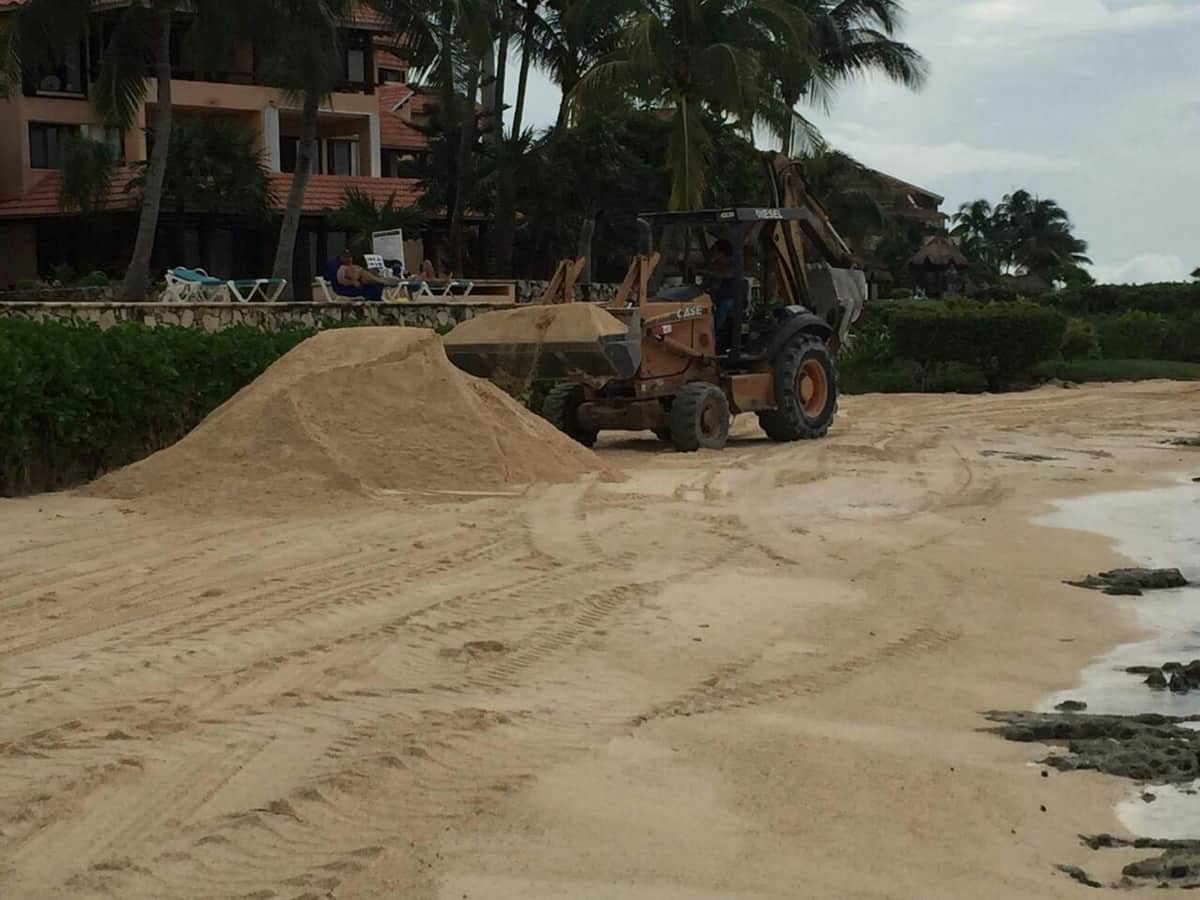 Hoteles Dreams y Omni de Puerto Aventuras rellenan playas sin permisos federales