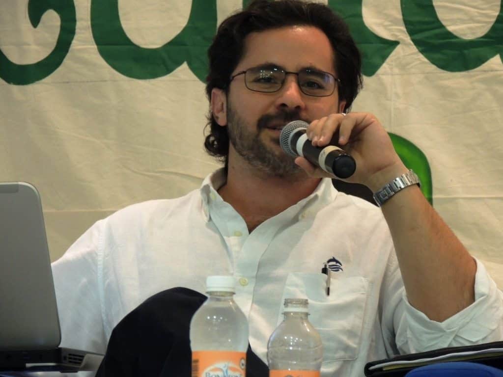 Senadores atentan contra la reproducción de vida marina