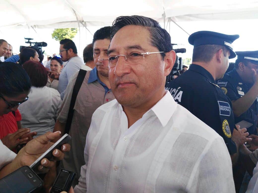 Renuncian Juan Vergara y Julián Ricalde; van por candidaturas