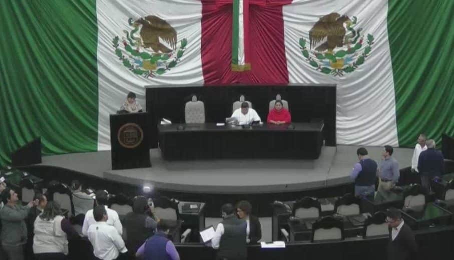 Tema de luminarias llega al Congreso del Estado