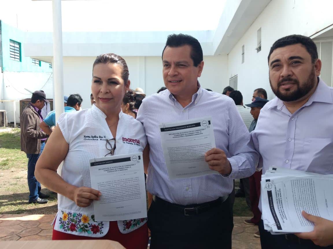Se inscriben precandidatos municipales de Morena