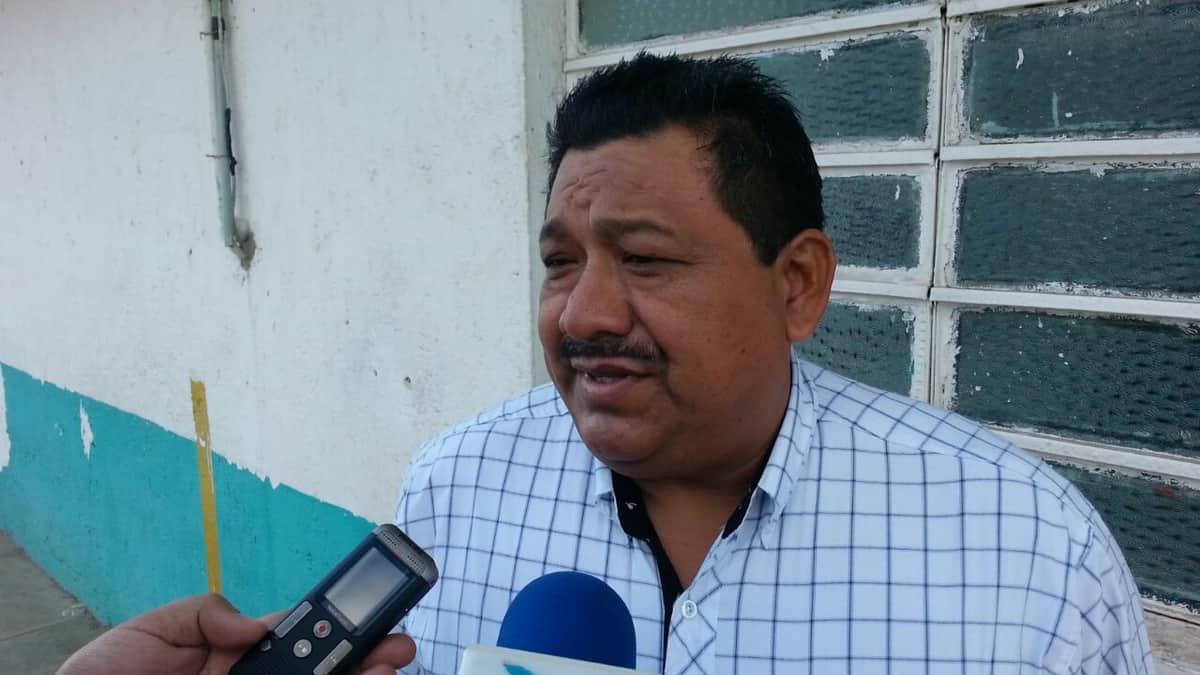 Delincuente y “comandante” amenazan a burócrata