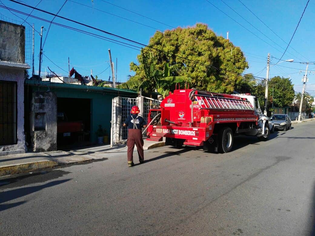 Se incendia palapa en la 67