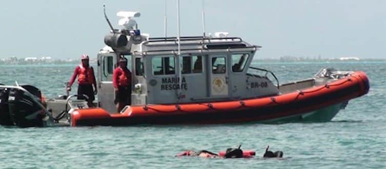 Mujer de la tercera edad se ahoga buceando en Cozumel