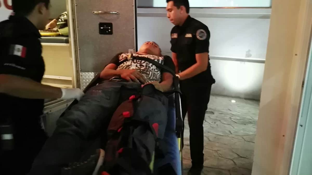 Choque en Zona Hotelera deja dos heridos