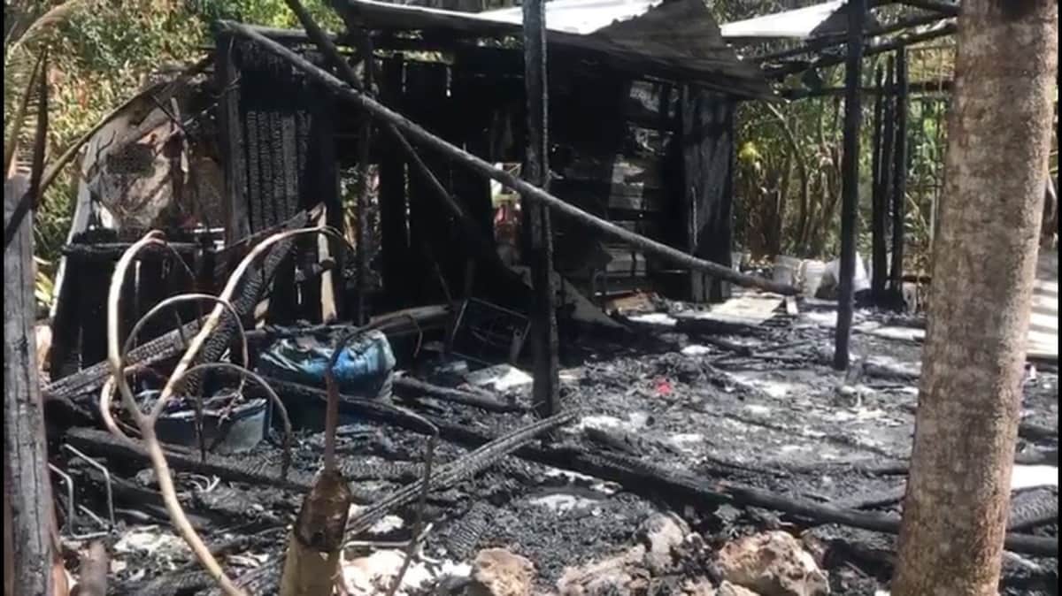 Muere mujer calcinada al quemarse palapa en Valle Verde