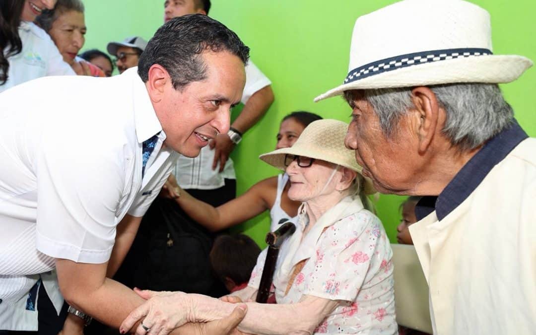 Carlos Joaquín acompaña la "Caravana Juntos: Por más y mejores oportunidades" apoyando a 99 localidades del estado