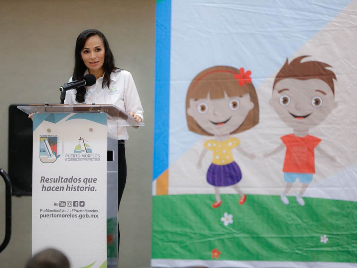 Preside Laura Fernández inicio del 8° parlamento infantil en Puerto Morelos