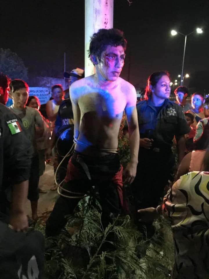 Golpean y exhiben por las calles a presunto ladrón en Yucatán