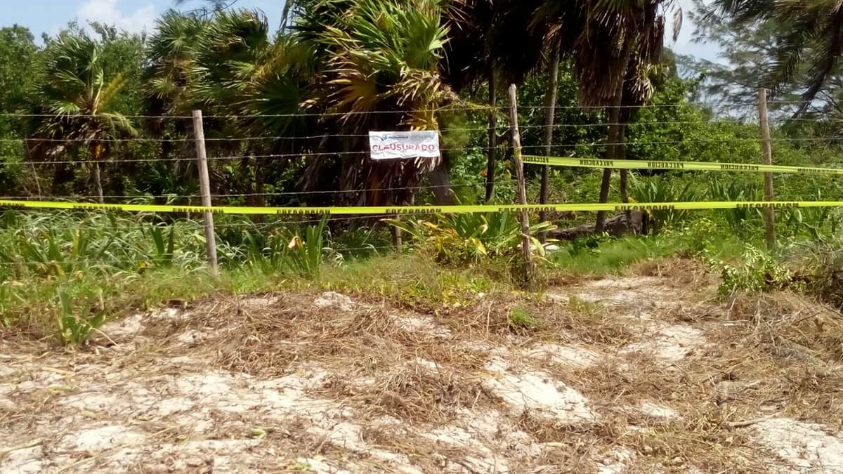 Clausuran desmonte en Punta Esmeralda