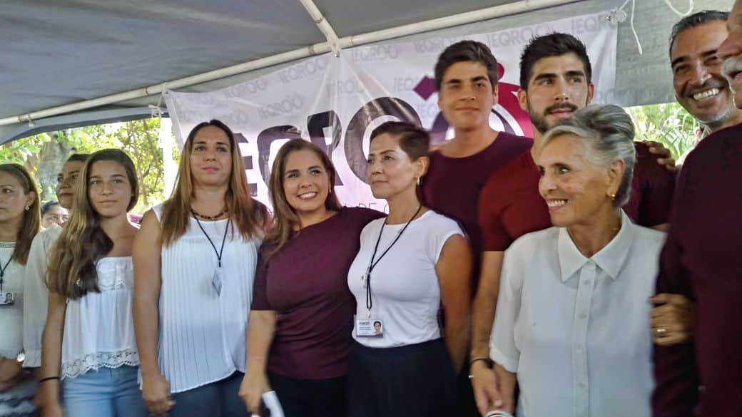 Presenta registro Mara Lezama para "luchar" por Cancún