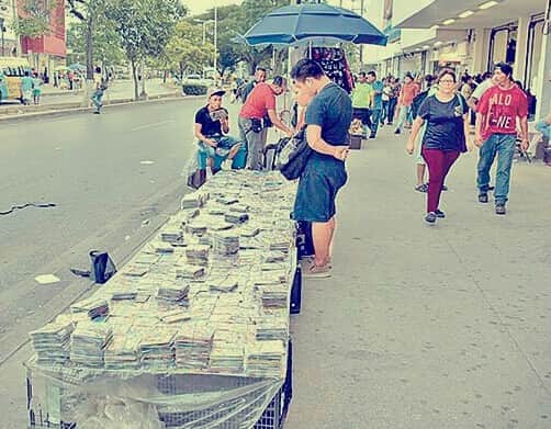 Pedirá CCEC retiro de ambulantes del Crucero