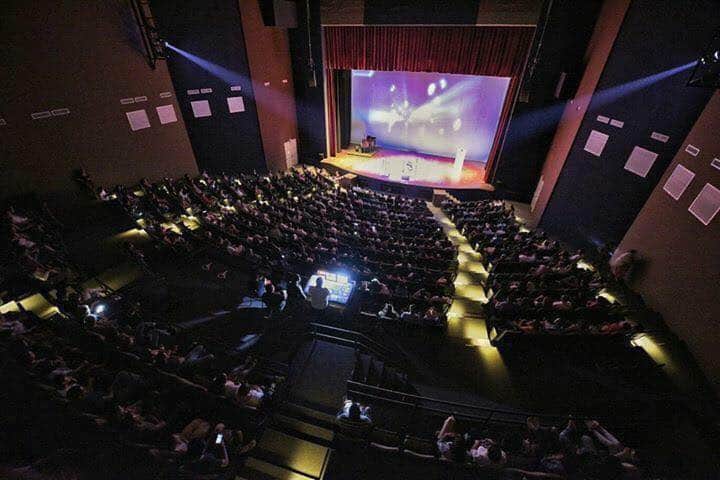 Intercambio cultural y nueva boutique en el Teatro de la Ciudad
