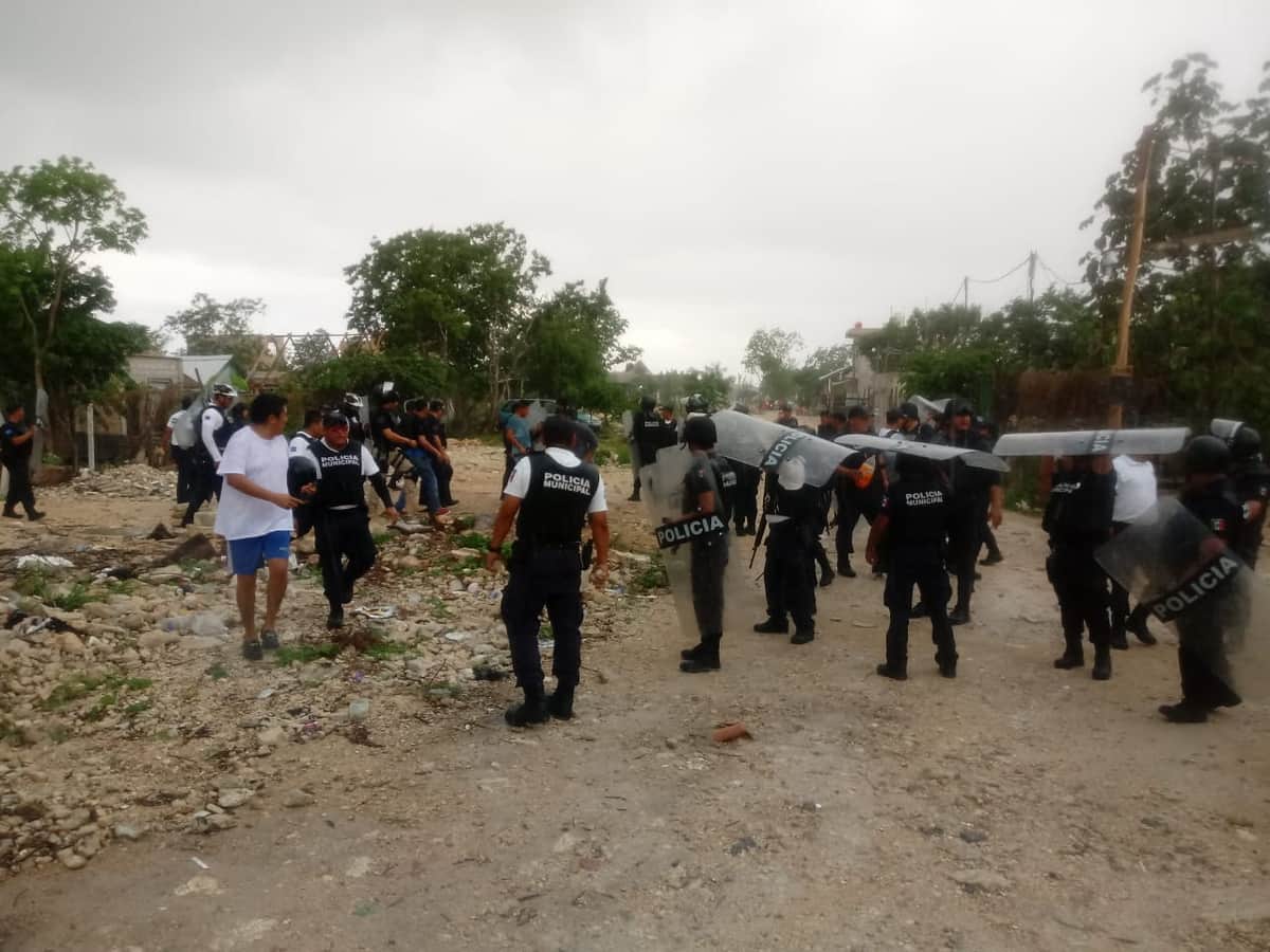 Intento de desalojo en InHouse deja un herido y varios detenidos