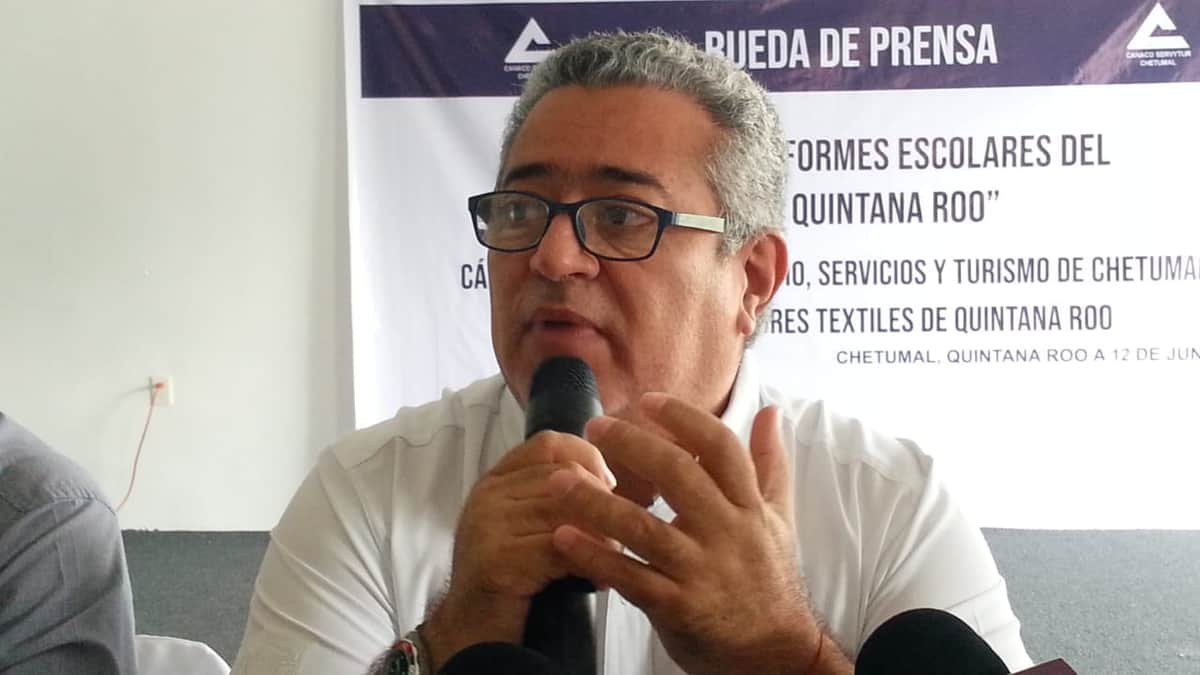 Amenaza empresario poblano a textileros de Chetumal por ganar licitación de uniformes