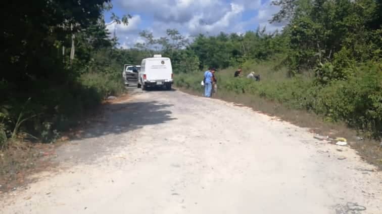 Hallan cuerpo en salida de Cancún a Mérida