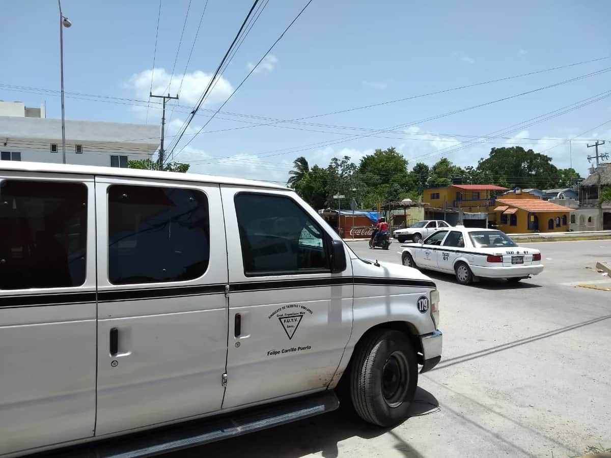 A taxistas de Carrillo Puerto, ni para la gasolina alcanza