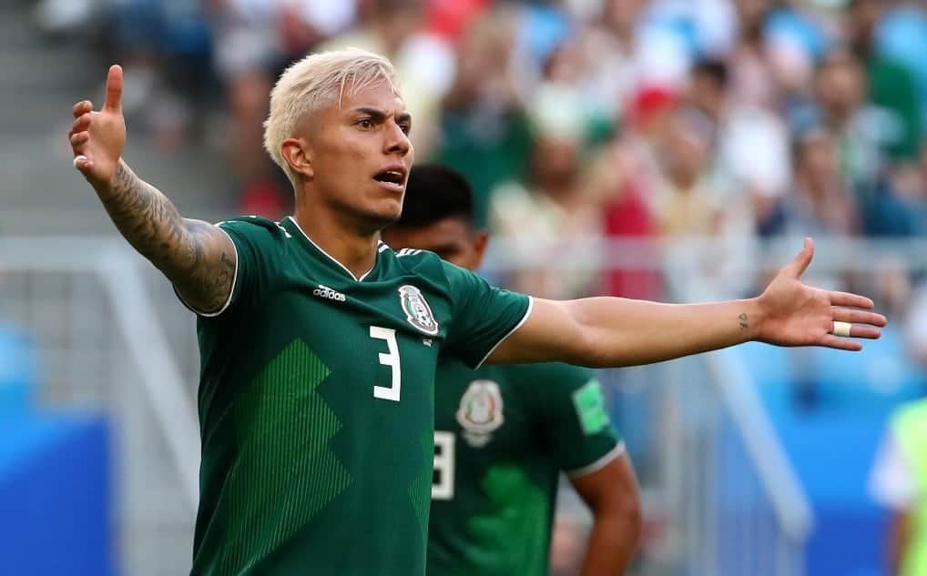 Carlos Salcedo es robado por aerolínea que lo patrocina