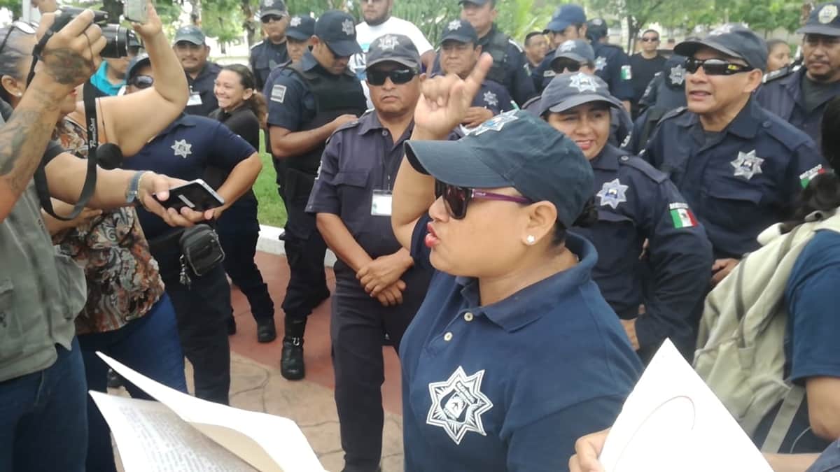 Paro de policías en Cozumel; exigen pago de Fortaseg y destitución de director