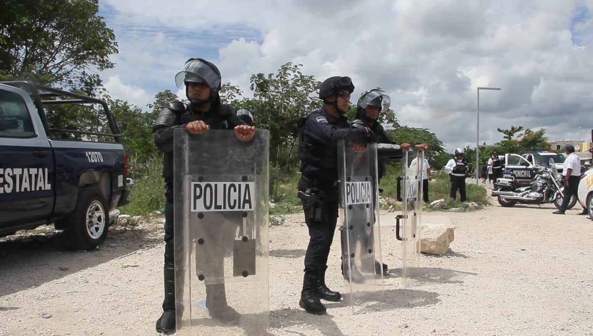 Publican amenazas contra policías en redes sociales