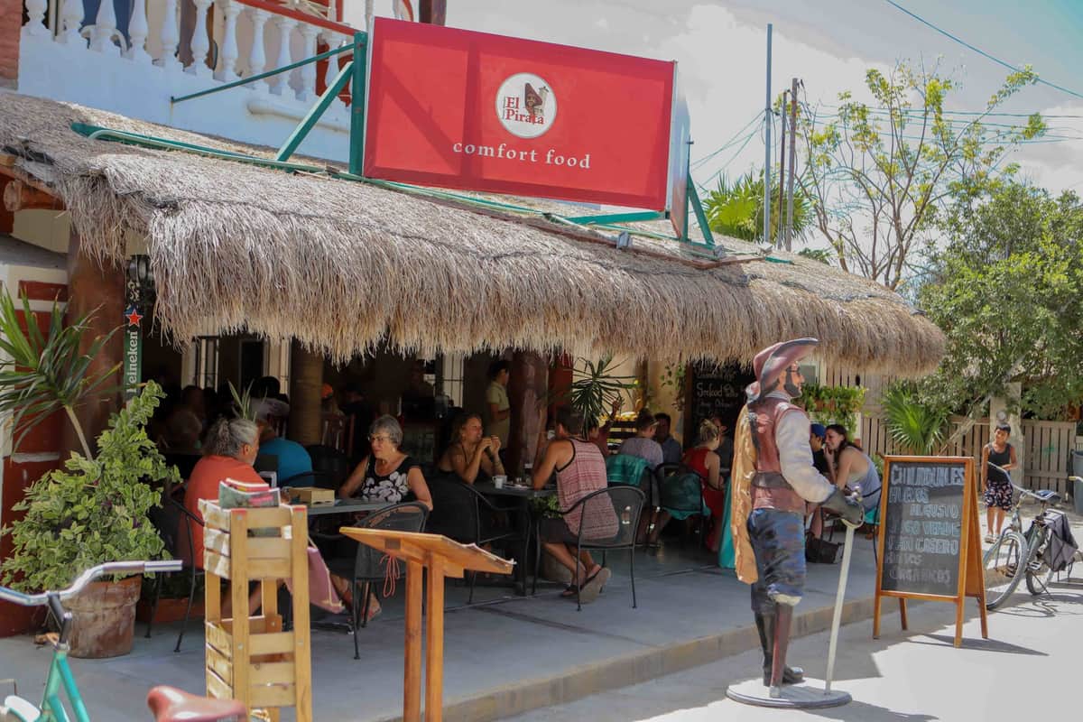 Cautiva Puerto Morelos a turistas con su gastronomía