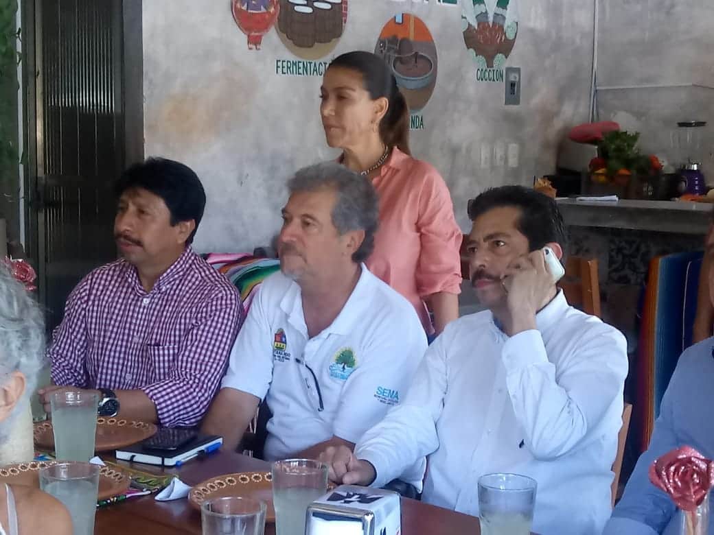 Se suman empresarios para atender contingencia de sargazo