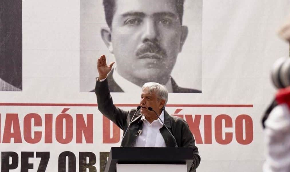 López Obrador transformará las fuerzas armadas en "ejército de paz"