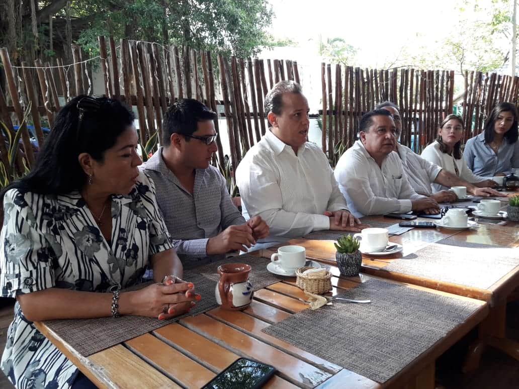 Proponen abogados a ex candidato a edil para fiscal