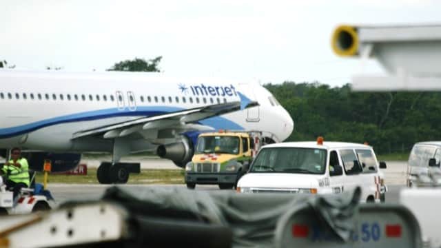 Arremeten transportistas del aeropuerto contra empresa Xtreme Adventure