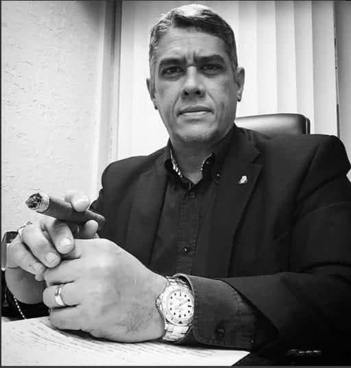 Surge "Lord Ministro", el millonario magistrado que se opone a que le bajen el sueldo