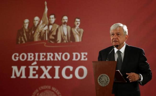 AMLO se reunirá con Carlos Joaquín, Fonatur y empresarios para atender problema del sargazo