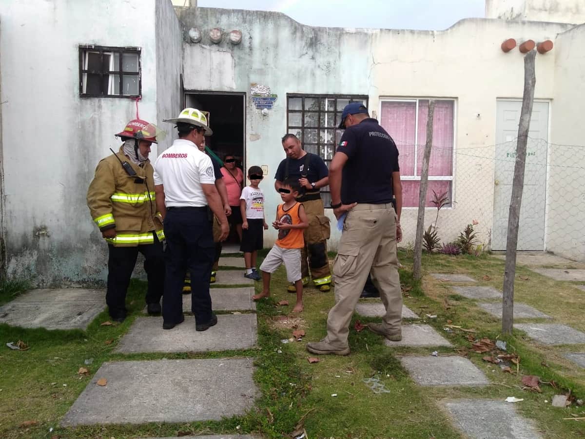 Se incendia casa de Villas del Sol; había niños encerrados
